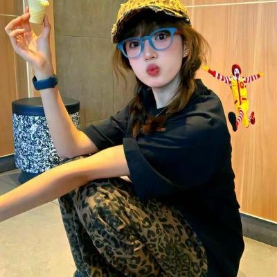 穿书后我和未婚妻互听心声对演